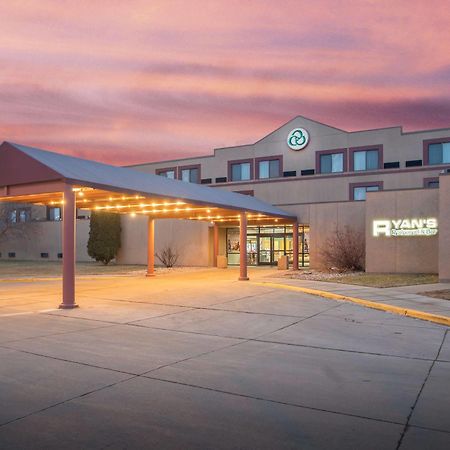 Crossroads Hotel And Huron Event Center 外观 照片